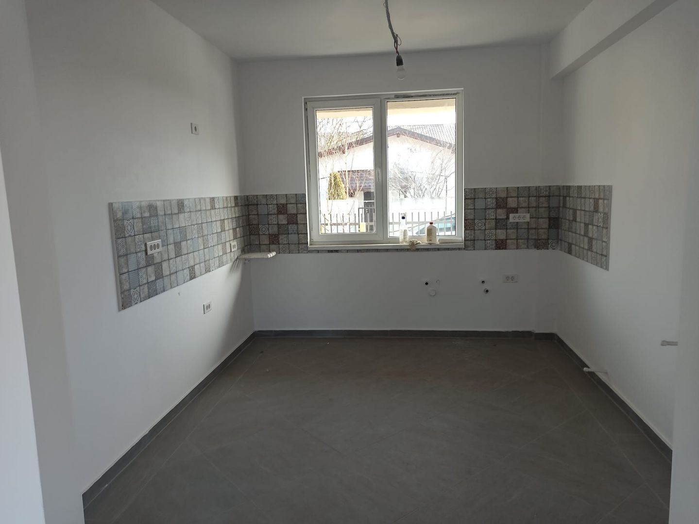 vila gata in duplex/5cam+2bai+150mp curte libera/comBerceni -Ilfov - Poză 1