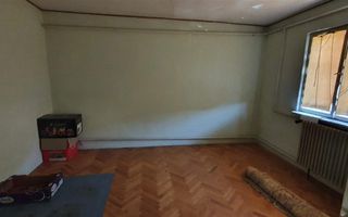 Apartament la casa, 4 camere, pretabil pentru birouri, zona Cetate - Poză 6