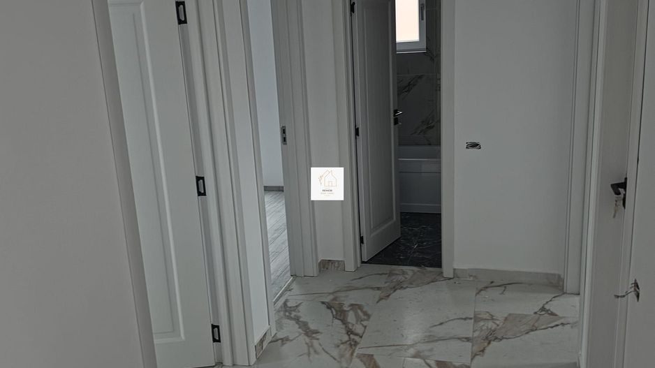 Casa 4 camere Crevedia - Poză 19