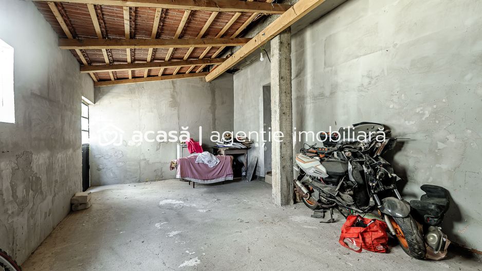 Casă cu 2 corpuri de clădire în Pecica, Arad. - Poză 14