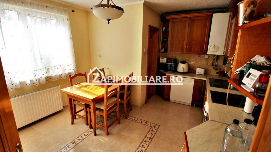Casa 4 camere,2 bai,1 garaj,150mp,688 mp teren, 0% comision - Poză 13