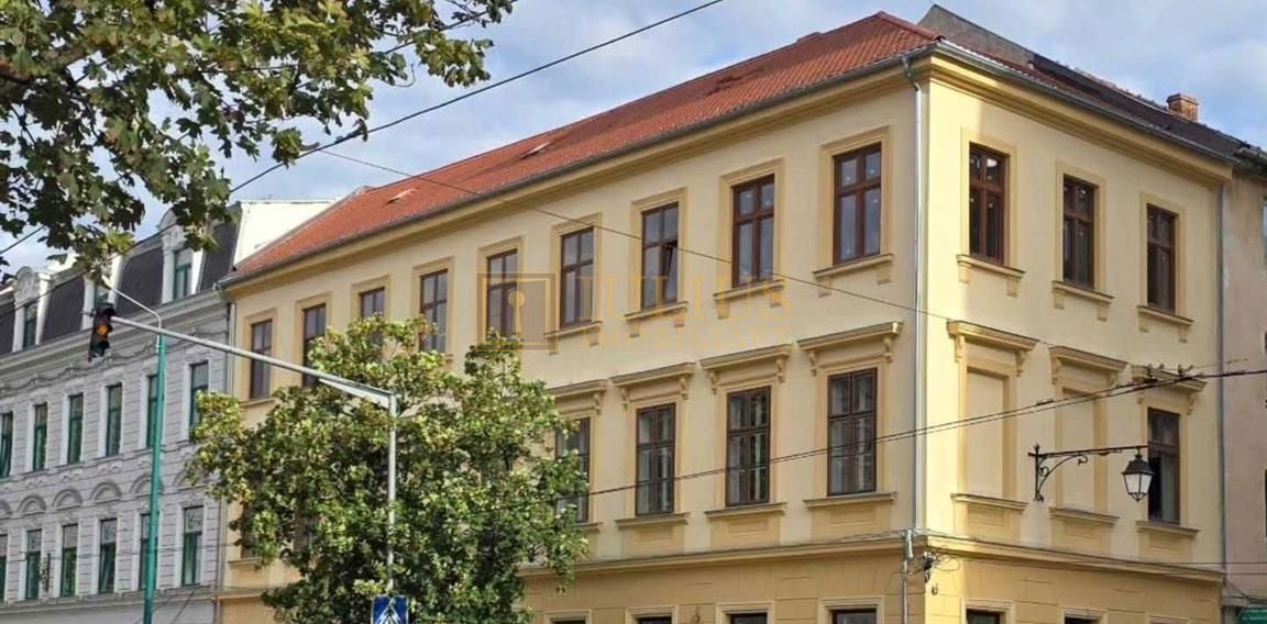 Cladire Istorica - Piata Unirii| 2 dormitoare| tavane inalte| apartament superb| - Poză 1
