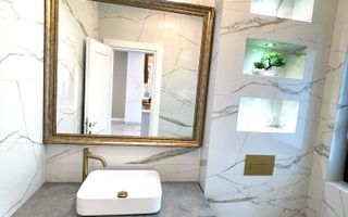 Casa moderna cu priveliste asupra orasului, terasa cu jacuzzi, Iris - Poză 10
