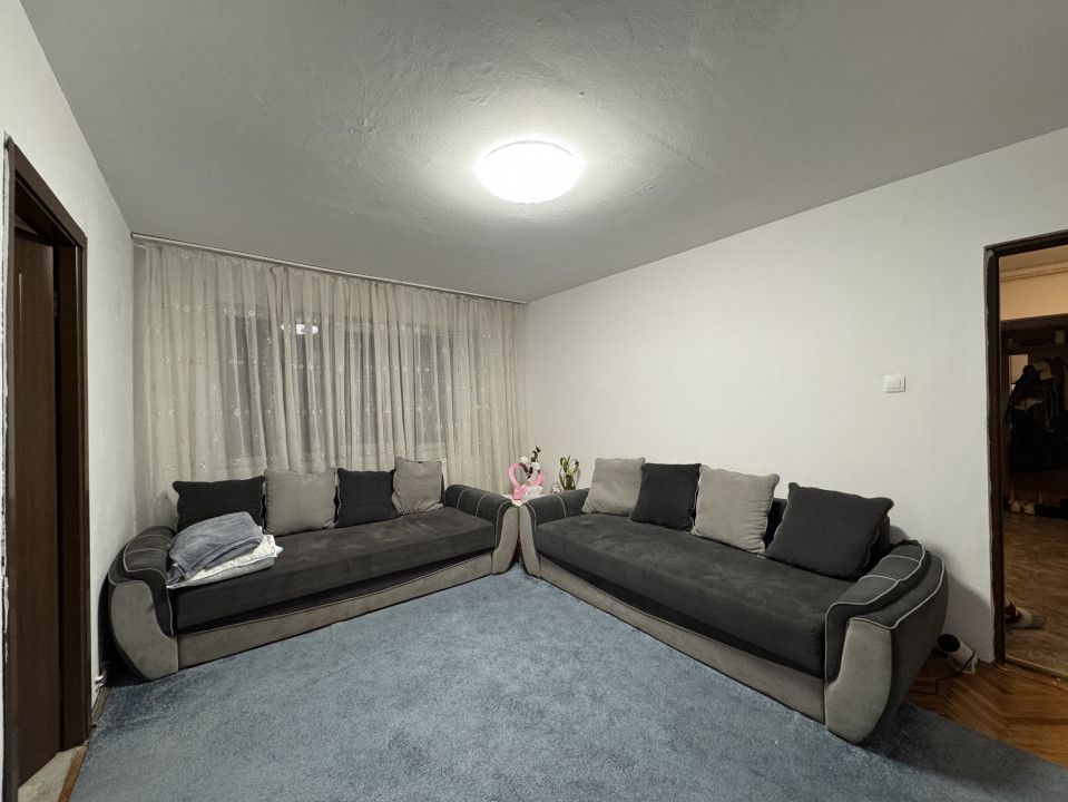 Apartament 3 camere Circumvalatiunii langa Gen 18, etaj 3 - Poză 2
