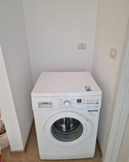 Propietar inchriez ap cu 2 camere mobilat utilat decomandat incalzire in pardose - Poză 5