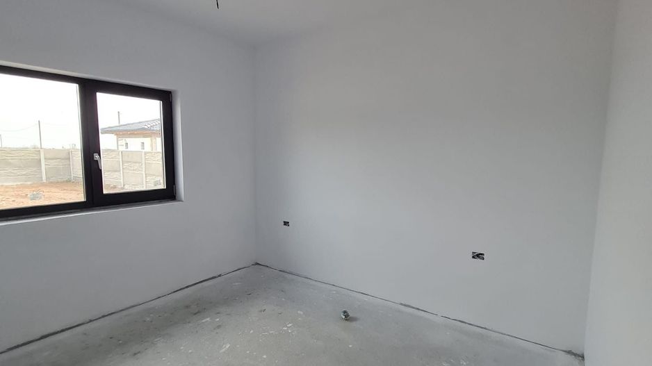 Casa individuala pe parter în Mosnita - Poză 16