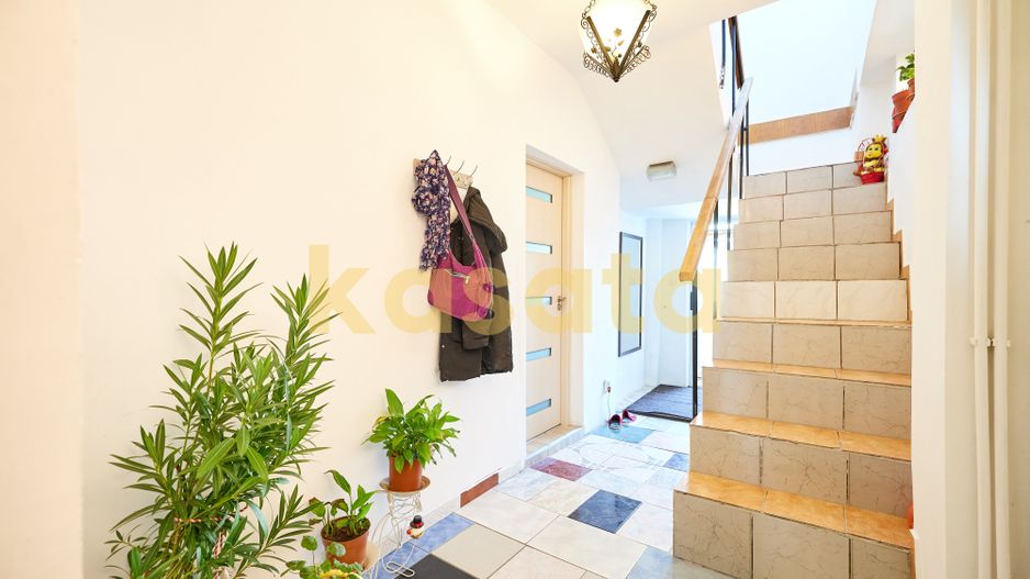 Casă cu 4 camere si curte | zona Regie | teren 252 mp - Poză 12