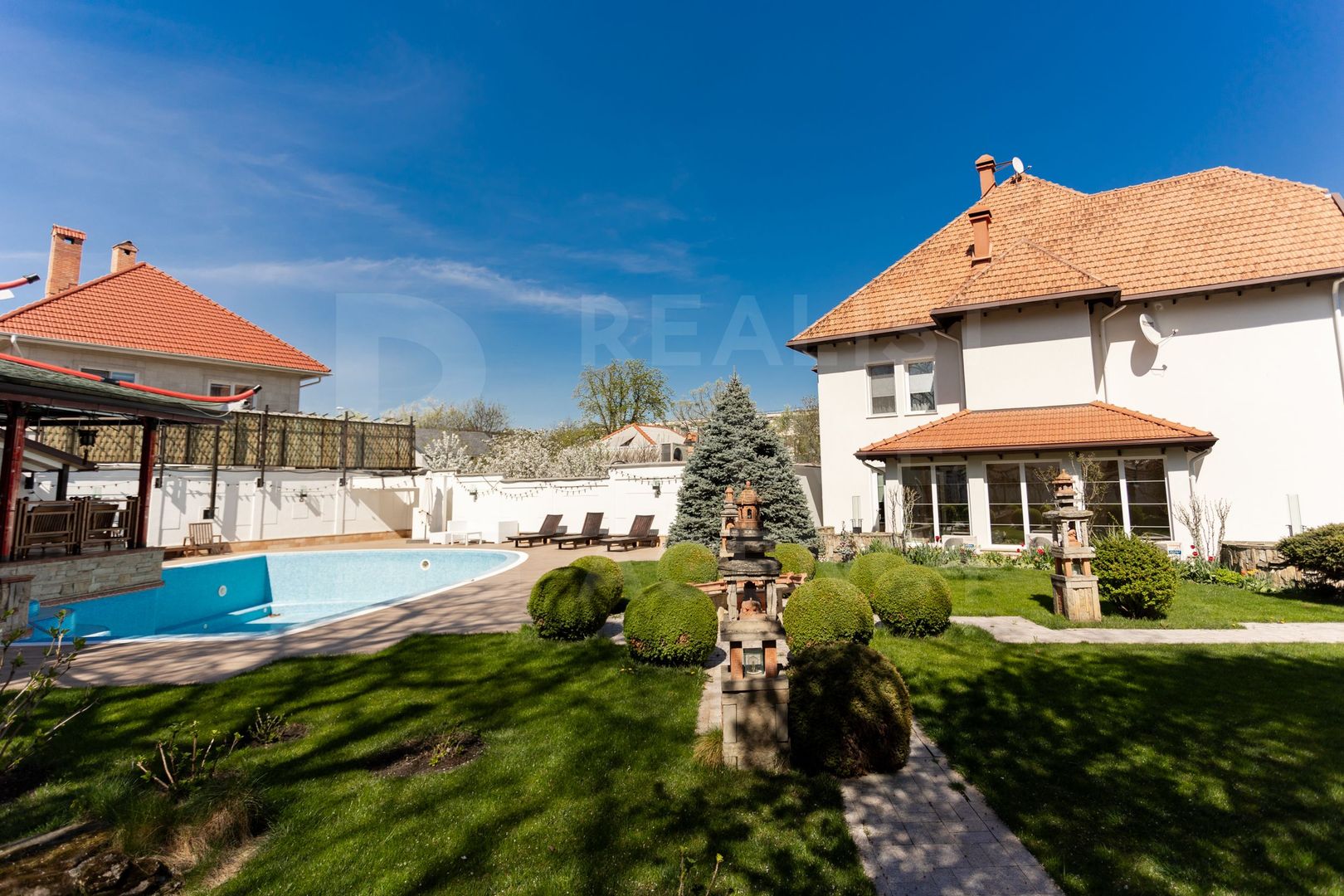 Chirie, casă, 3 nivele, 5 camere, strada Drumul Viilor, Telecentru - Poză 4