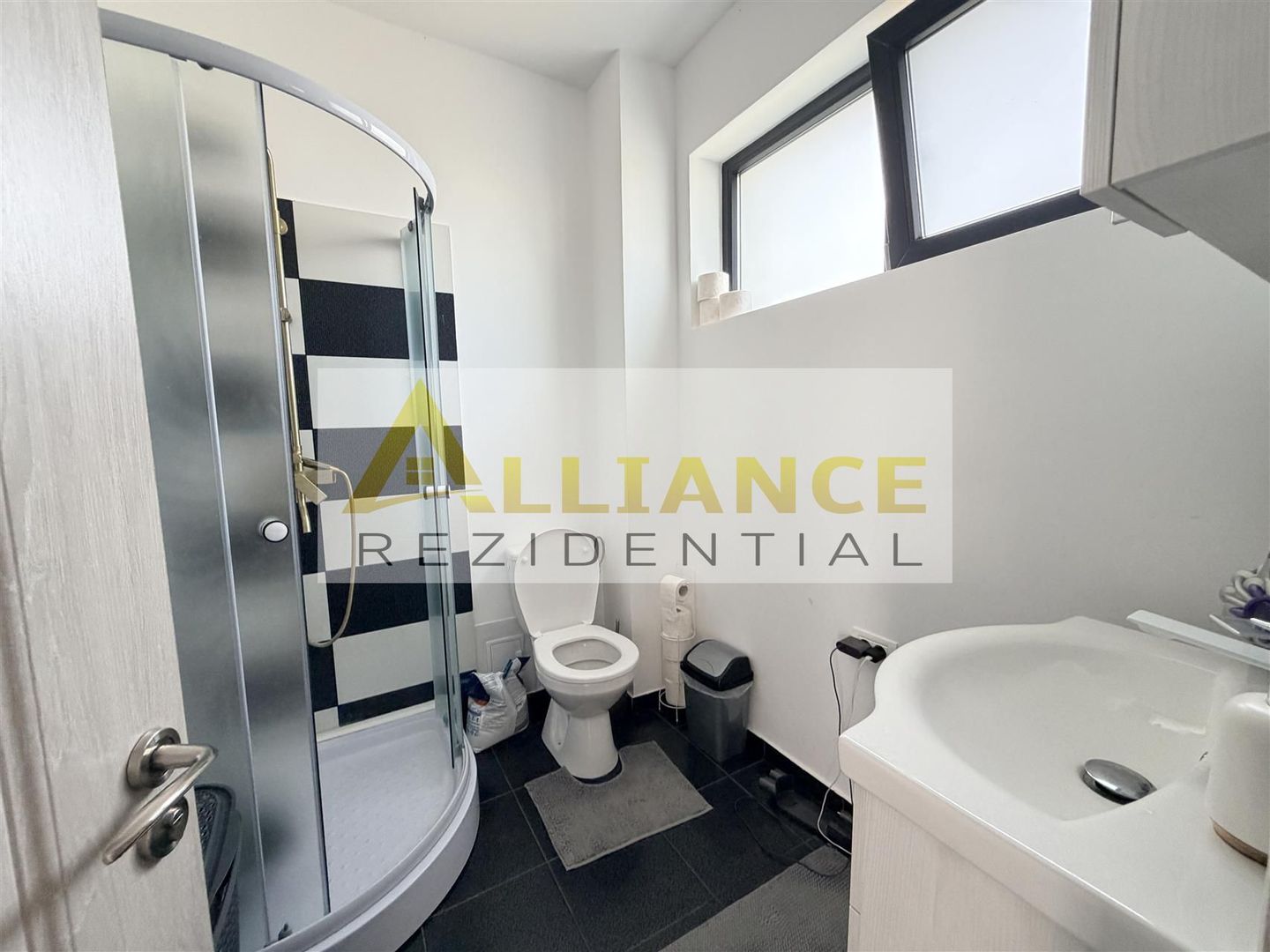 casa de vanzare || mobilata utilata || 4 camere - Poză 7