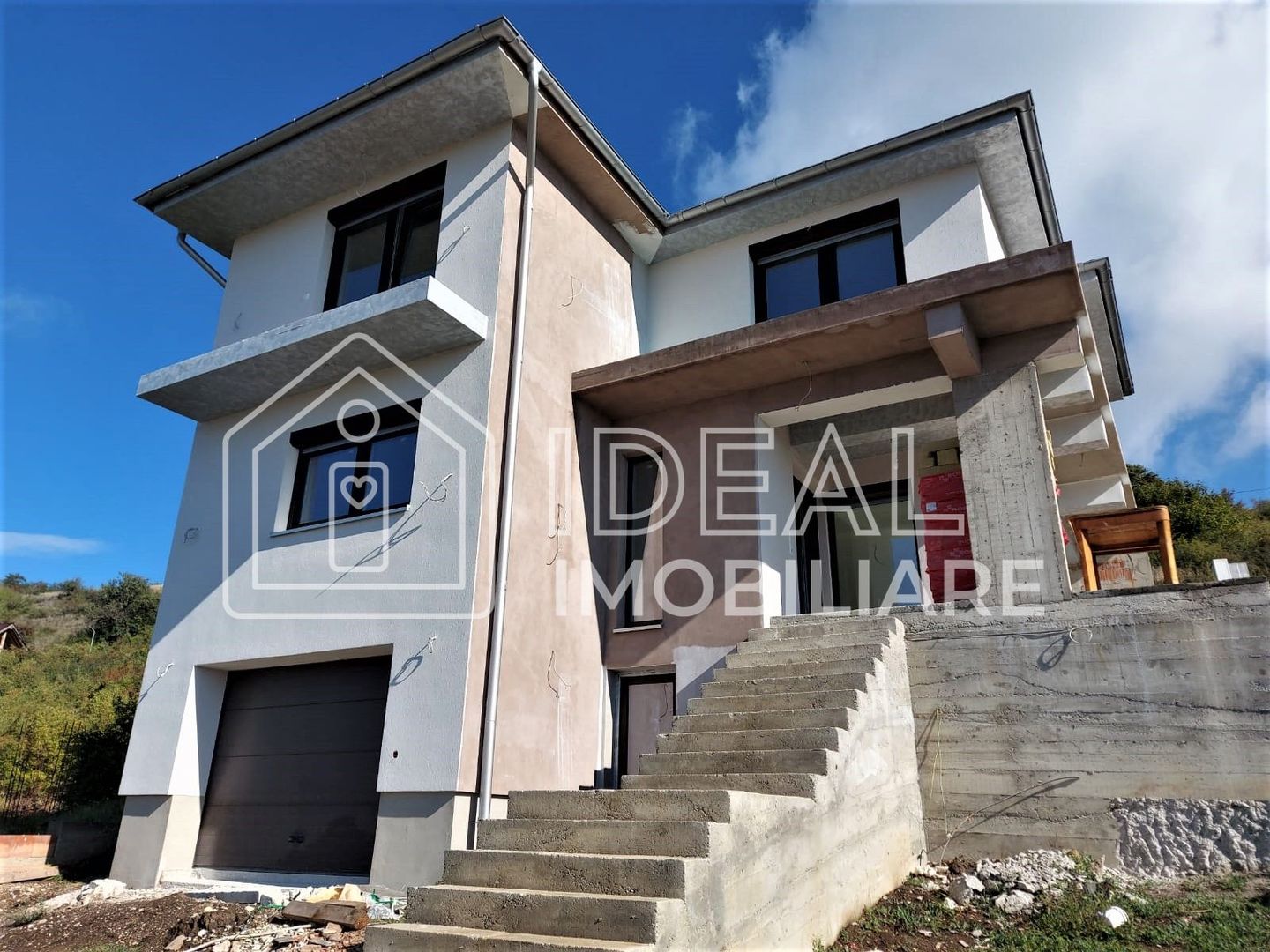 Casa Individuala Moderna cu 4 camere  si garaj, in Sura Mare - Poză 5