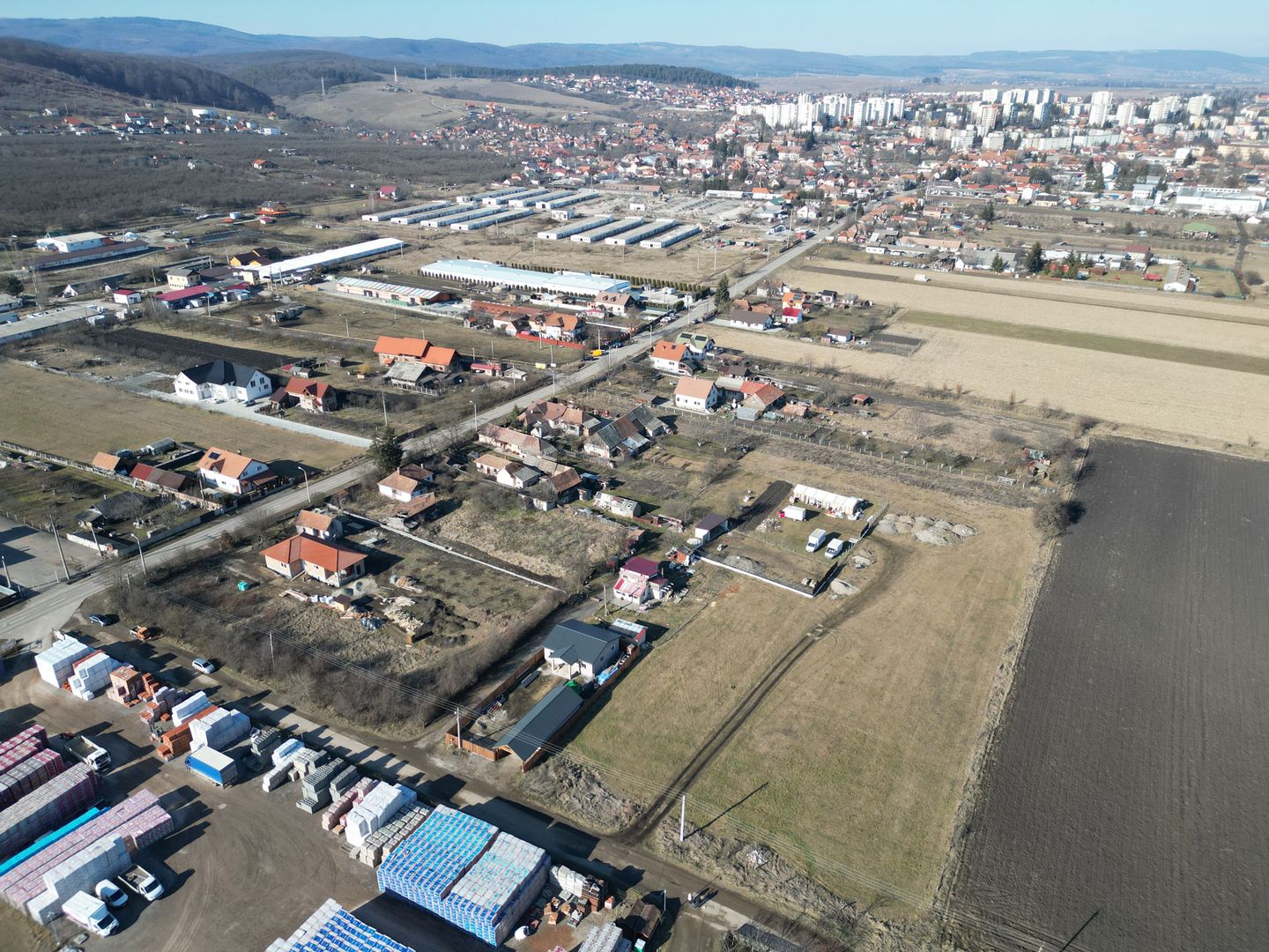Două parcele de teren intravilan 648/1520 m² de vanzare Sfântu Gheorghe - Poză 3