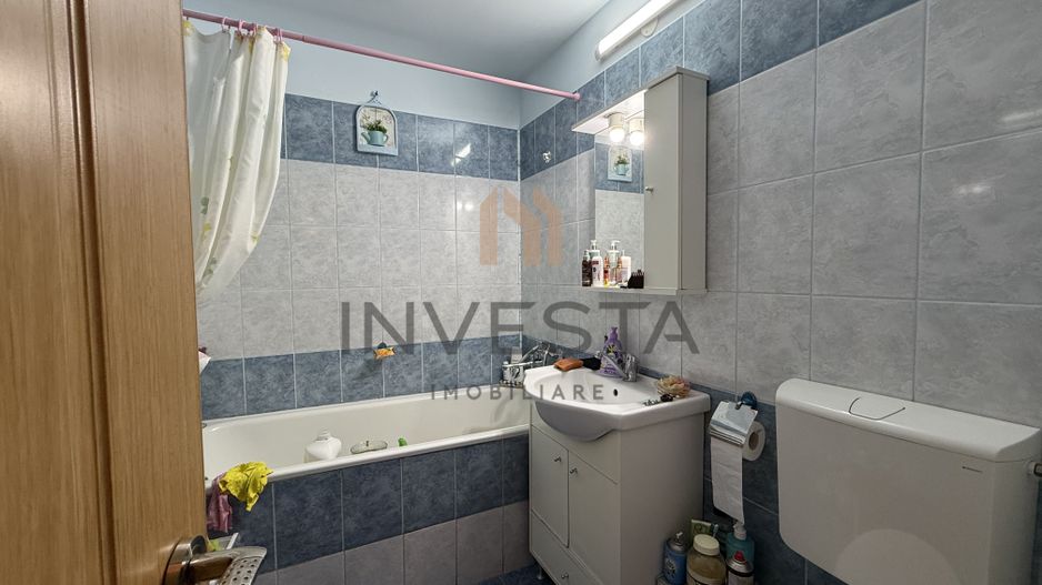 Apartament cu 3 camere de vanzare / cartier Intre Lacuri - Poză 4
