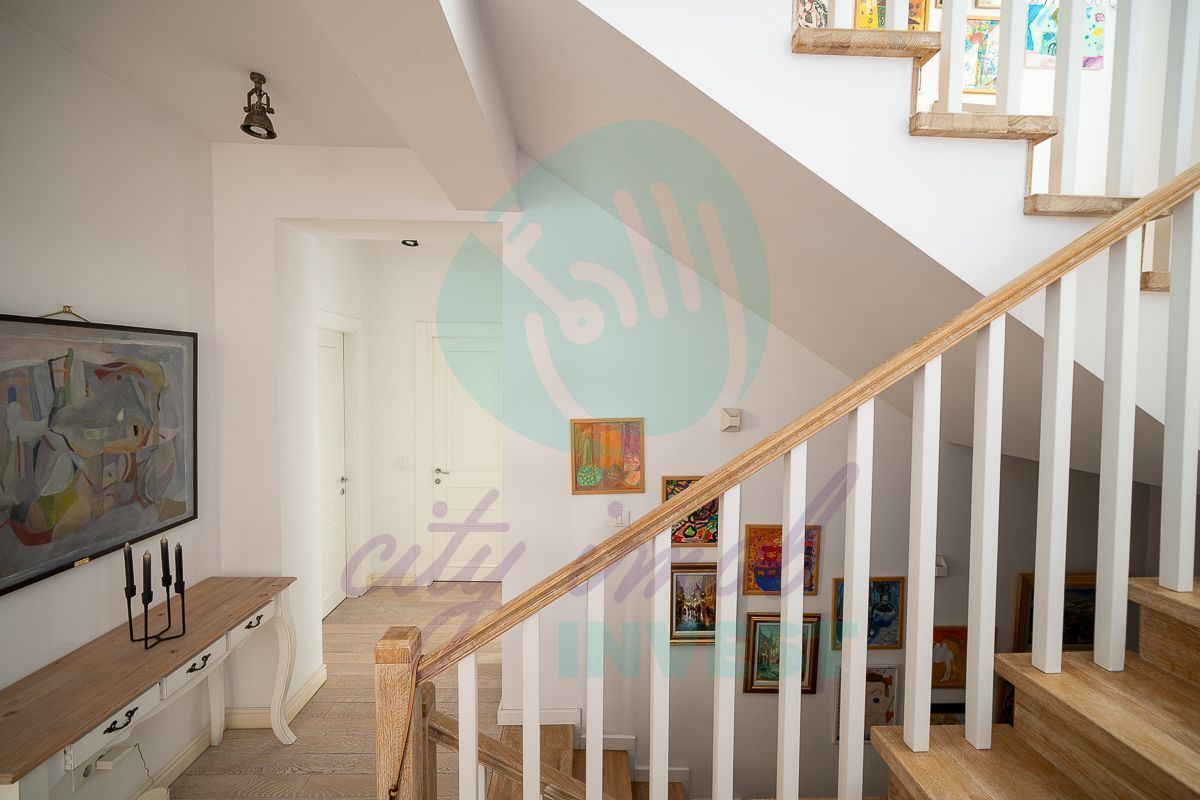 Unic și Elegant: Refugiul Provençal din Capitală - Poză 14