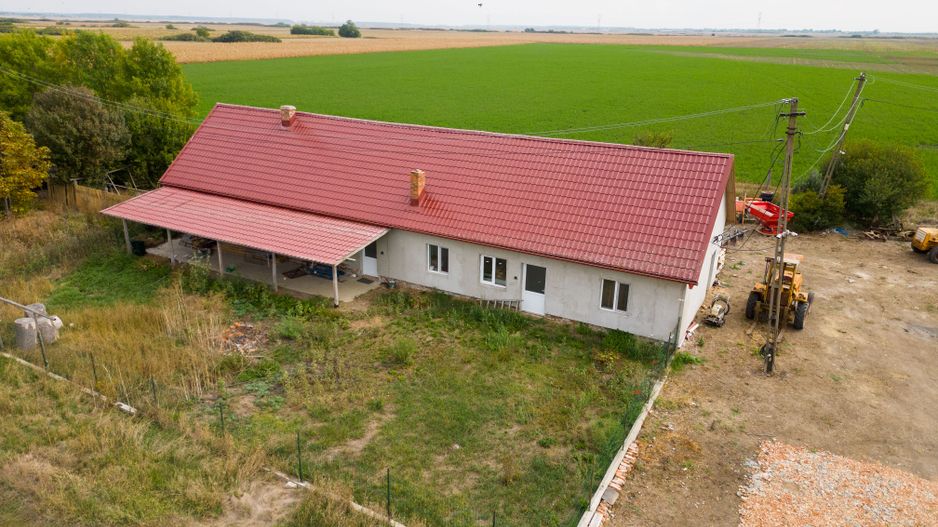 Casă cu teren 13 418 mp intravilan - Poză 4