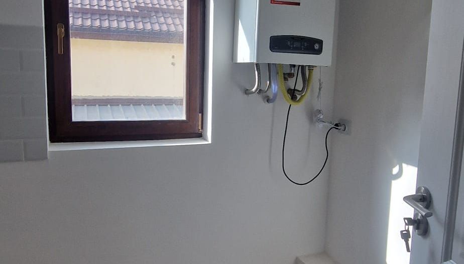 Apartament 3 camere 64 mp + loc de parcare Lunca Cetatuii 95000 euro - Poză 9