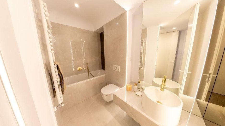 APARTAMENT 3 CAMERE SUPERB DE INCHIRIAT I PARCARE INCLUSA I CORTINA NORTH - Poză 12