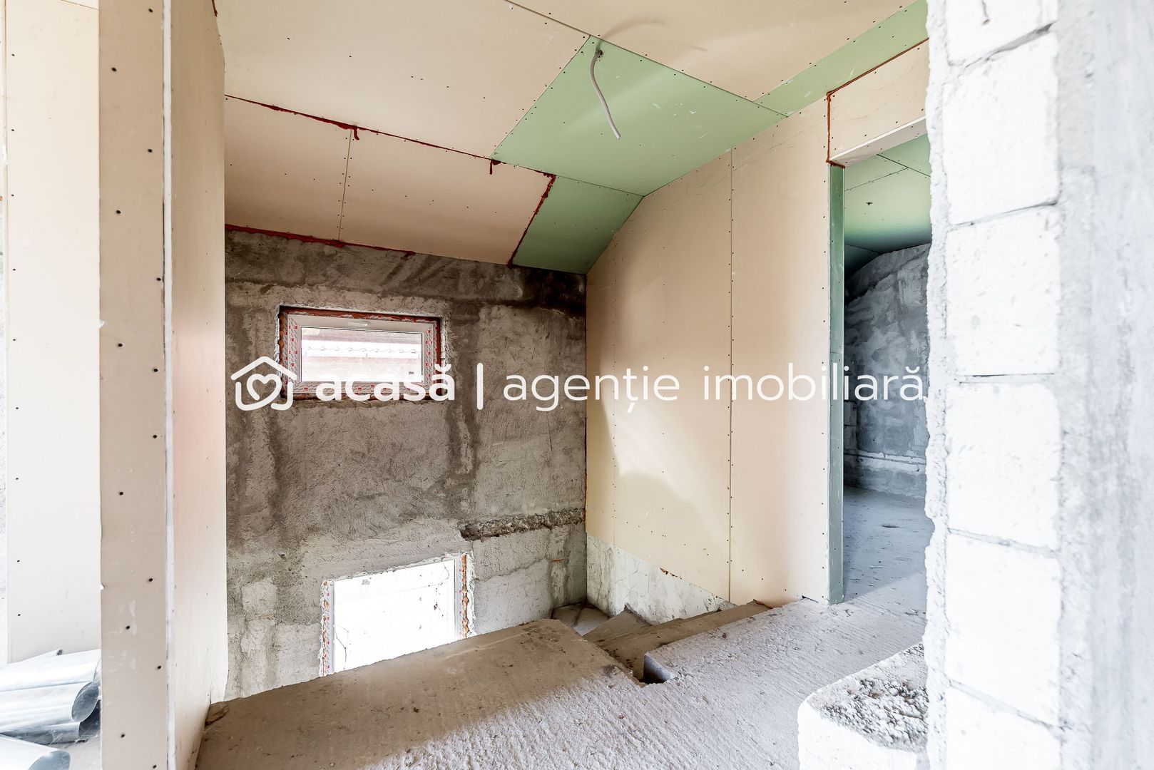 🏡 Casă P+1 la gri | 239 mp construiți | Călugareni -14 km de Arad - Poză 10
