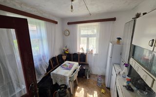 Casa 2 Camere + Bucatarie, 1100mp Teren, Sat Totoi - Poză 5