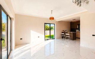 Casa moderna cu 4 camere plus mansarda in Dumbravita pozitionare TOP - Poză 2