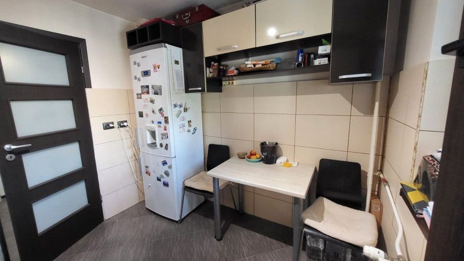 APARTAMENT MODERN 2 CAMERE CRANGASI DECOMANDAT BLOC 1984 - Poză 3