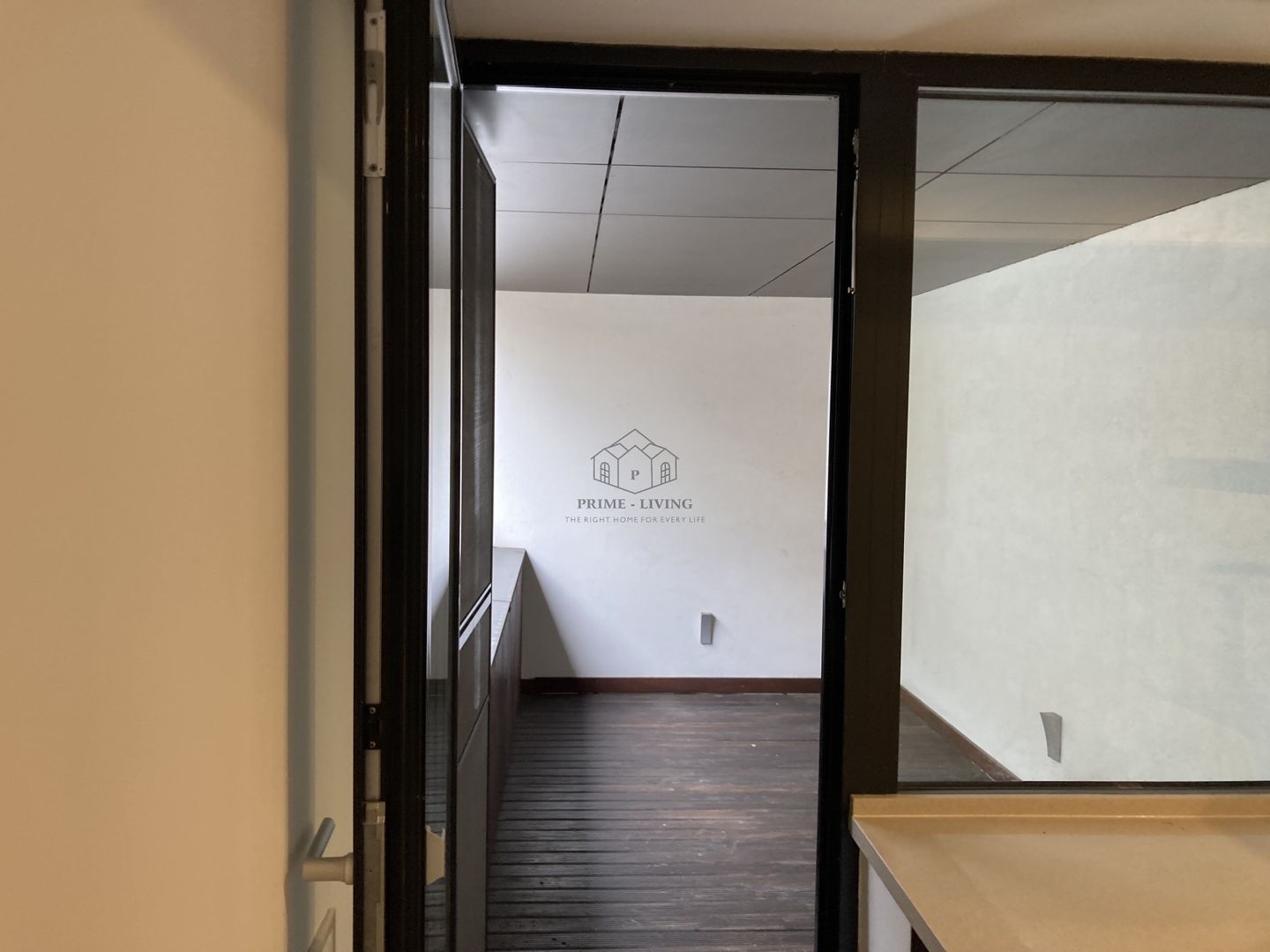 APARTAMENT SUPERB LA VANZARE SI INCHIRIERE PE STRADA RAHMANINOV - Poză 6