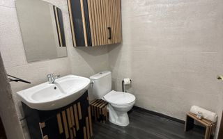 🏡 De închiriat 3 camere nemobiltate, Port, 500 Euro/luna - Poză 6