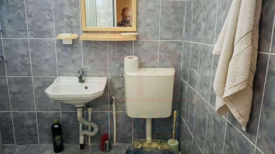 Apartament spațios cu 3 camere, 2 băi și 3 balcoane – I.C. Frimu, 80mp - Poză 5