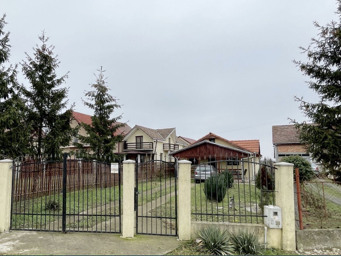 Casa finisata mobilata Satu Mare - Poză 3