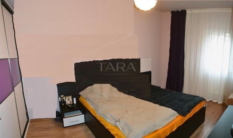 Apartament cu 3 camere de vânzare în zona Campului - Poză 4