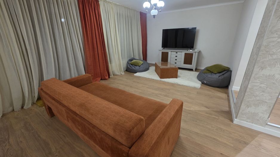 Vilă 4 camere | Vis-a-vis Porsche Nord | Pipera | Curte 200 mp | Garaj - Poză 1