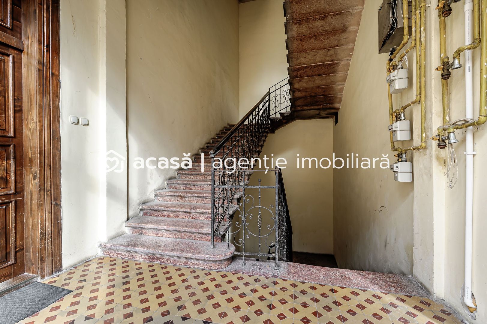 Apartament contemporan în Palatul Neumann, Arad. - Poză 4