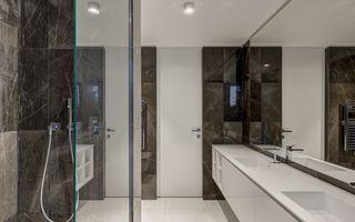 Elegant Duplex with Private Garden in One Aviatorilor Commission-Free - Poză 12