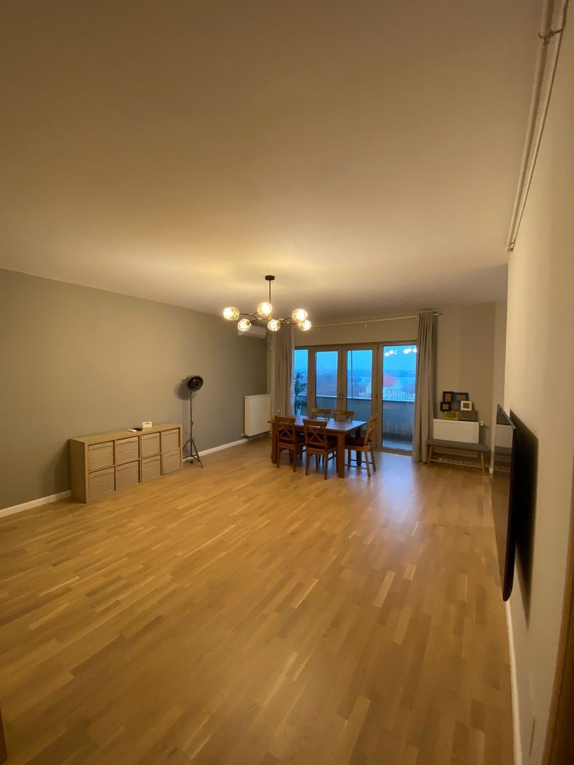 Apartament 4 Camere Zona Sisesti de închiriat - Poză 2