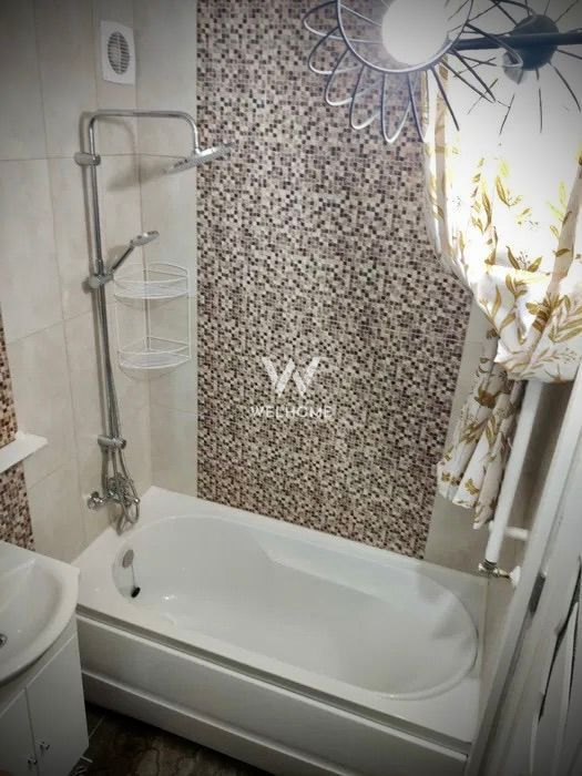 Garsoniera renovata, etaj intermediar,  Sibiu - Poză 17