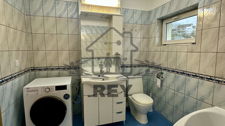 Apartament 4 camere cu garaj zona Strand- V.Aurie - Poză 6