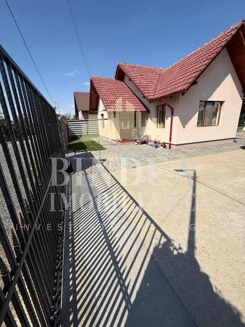 Casa individuala 2018 Sanmihaiu Roman 500mp teren - Poză 1