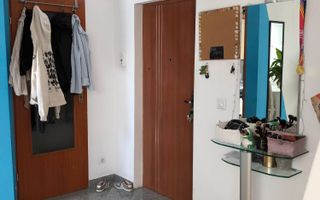 Apartament la mansardă, cu scară interioară. - Poză 5