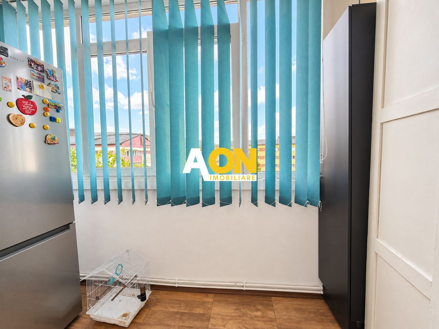 Apartament 3 camere, 2 bai, decomandat, Cetate, zona Liceului Sportiv - Poză 8