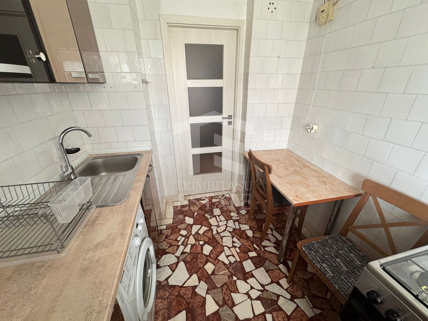 Costin Georgian Chisinau 2 camere 5/8 42 mp - Poză 6