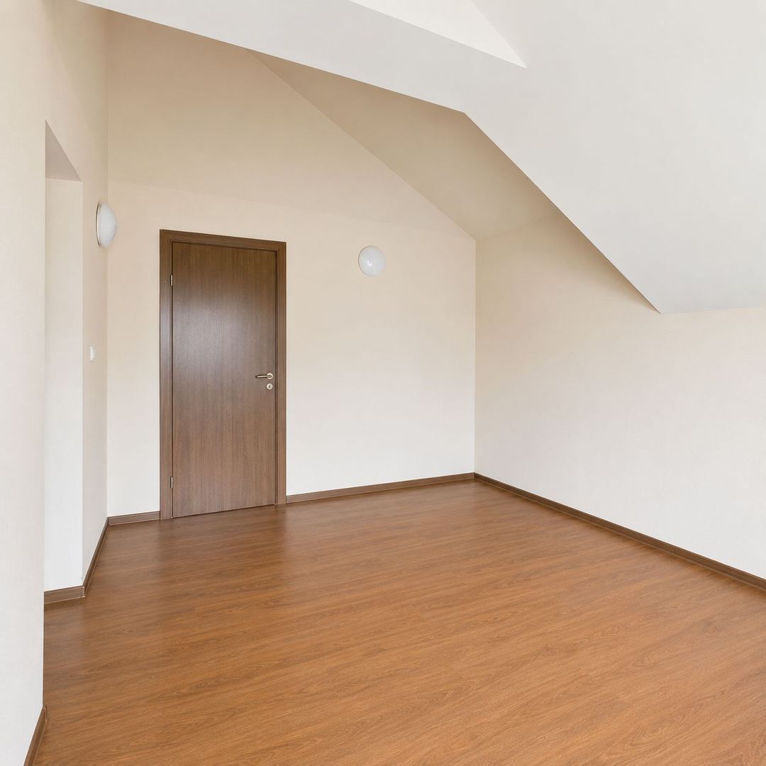 Casă individuală spațioasă cu teren de 987 mp | Ideală pentru locuință - Poză 4
