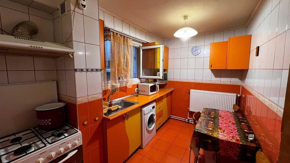 AP. 2 CAMERE GIURGIULUI, LOC PARCARE, BUCATARIE INCHISA, MOBILAT - Poză 5