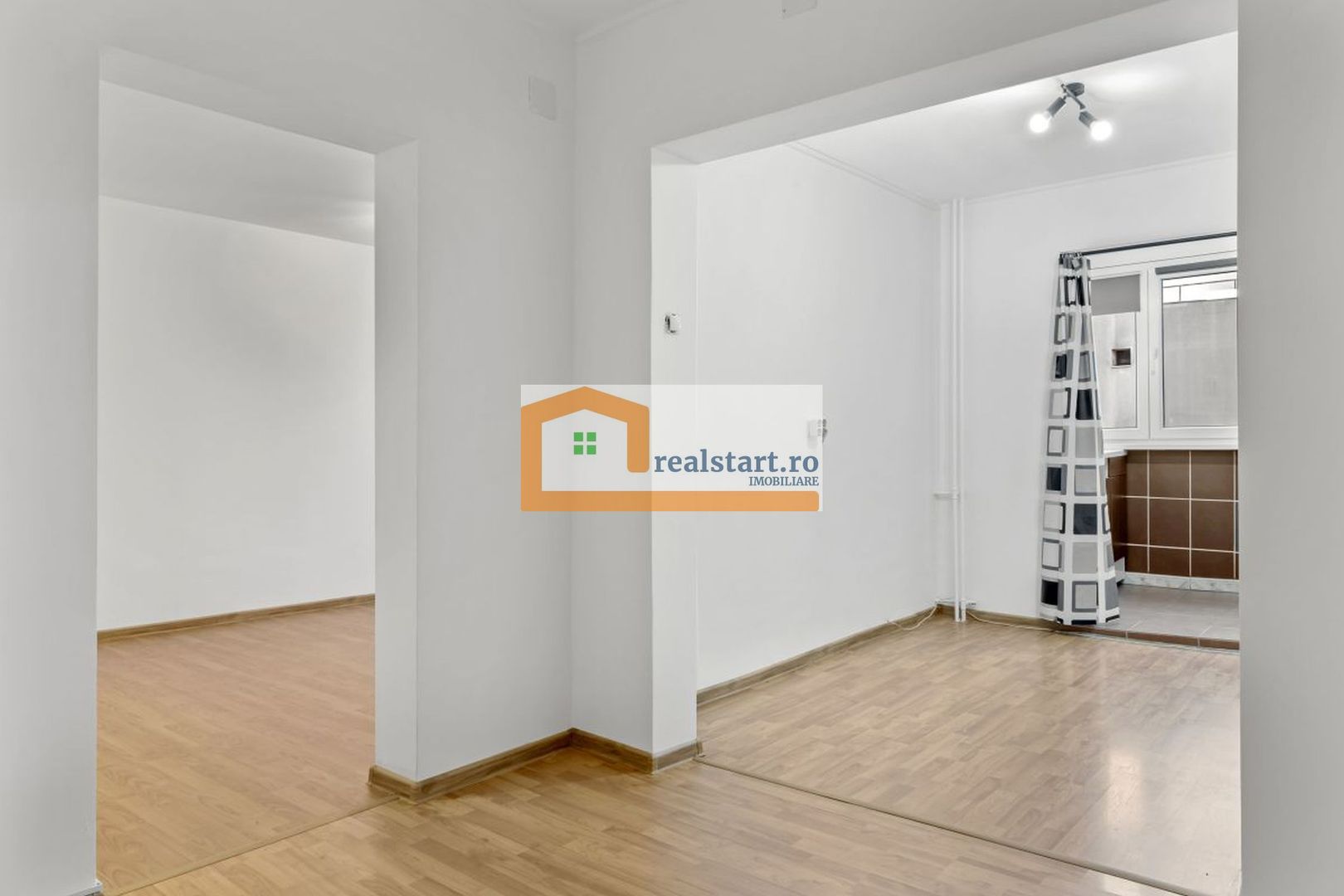 Comision0%, Direct Proprietar,  langa Auchan Titan, bloc anvelopat, 2 lifturi - Poză 2