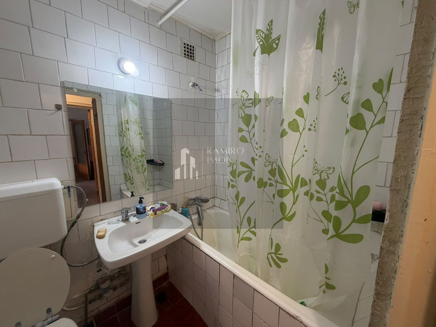 Apartament 3 camere| 67 mp | Etaj 2/4 |3 minute de metrou 1 Decembrie - Poză 13