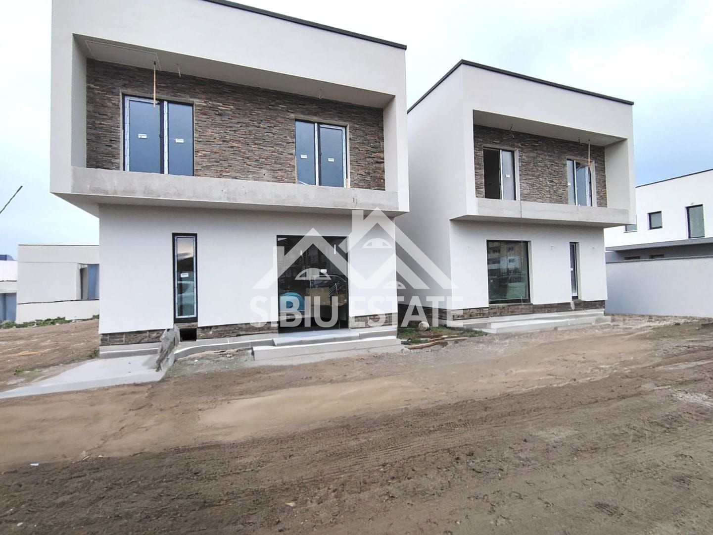 Casa noua in Selimbar, Sibiu - Poză 3