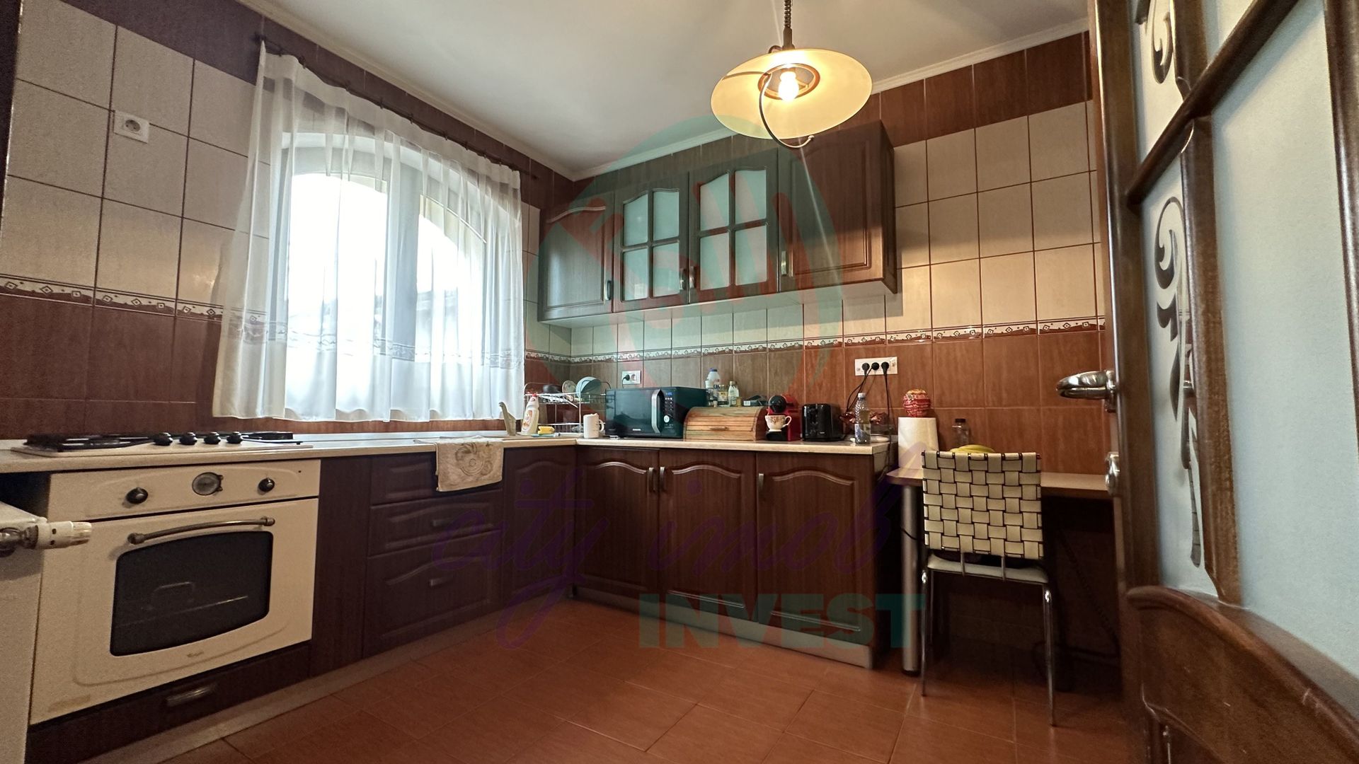 Vila 2013, bine compartimentata, aproape de metrou - Poză 4