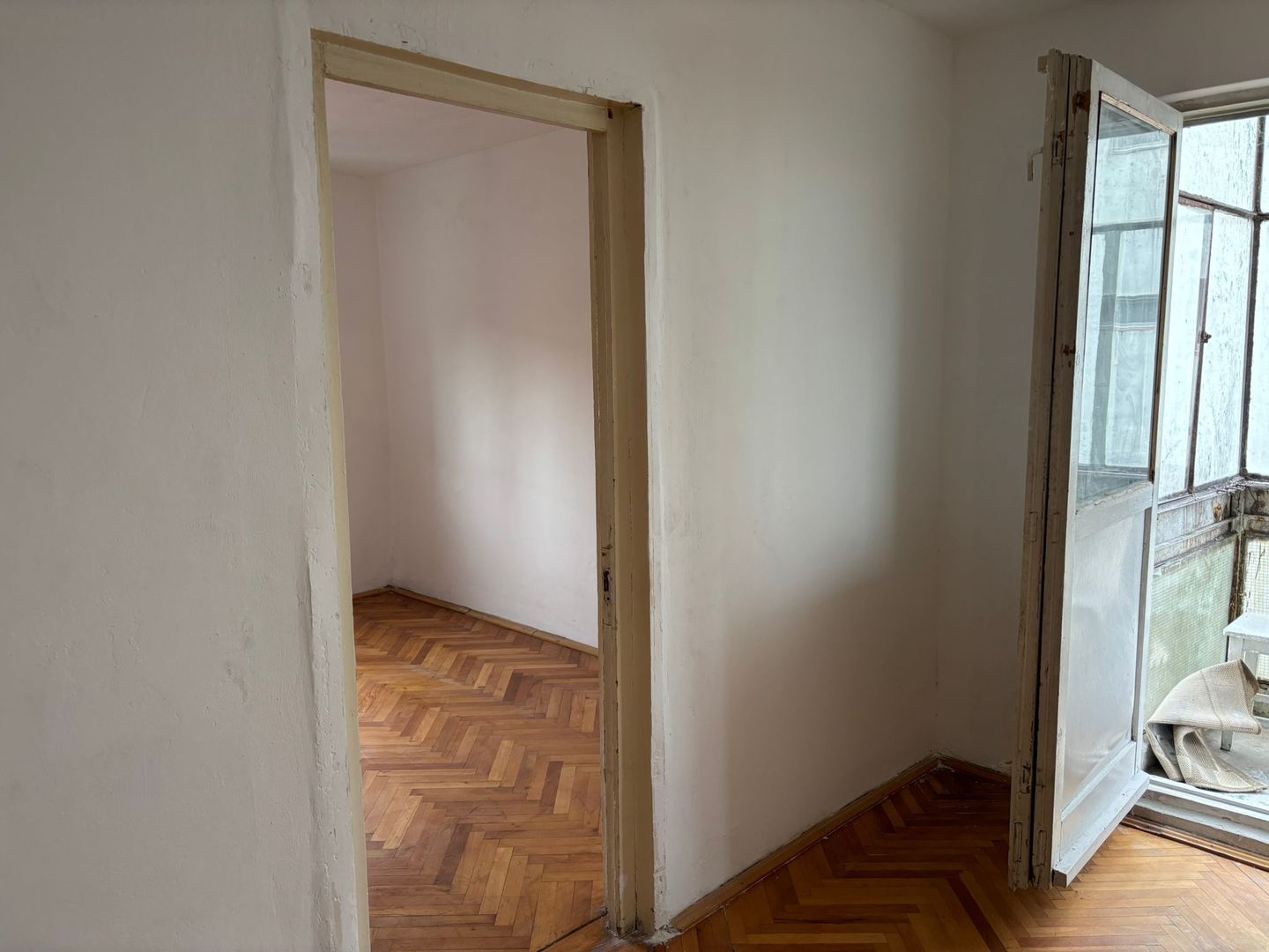 Sagului | 2 Camere | Etaj intermediar. - Poză 3