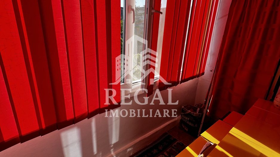 Apartament 3 camere de vânzare – Micro 7 - Poză 3