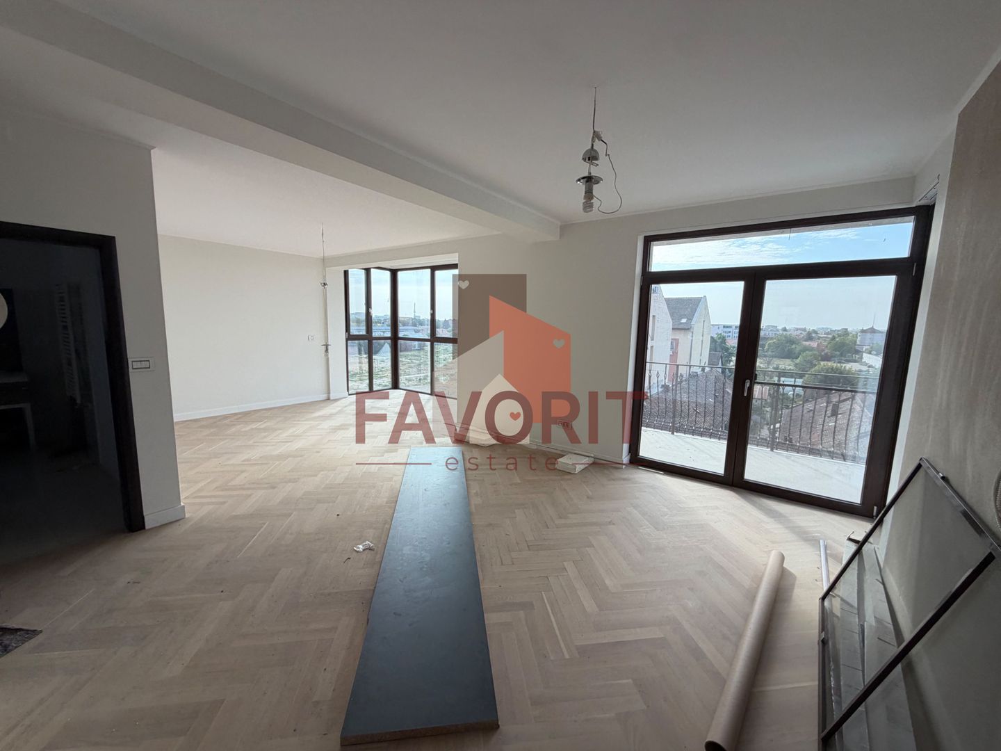 Penthouse pe 2 nivele. Odobescu. - Poză 1