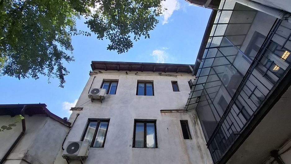 Imobil stradal 20 de camere - Eminescu - Poză 2