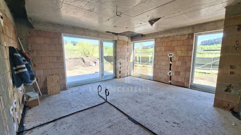 Casa individuala parter plus etaj Sanpetru Brasov zona Lempes - Poză 22